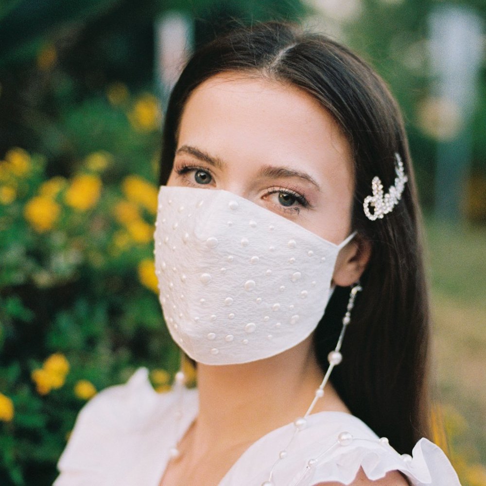 Pearl Face Mask with chain & Luxury Hairclip